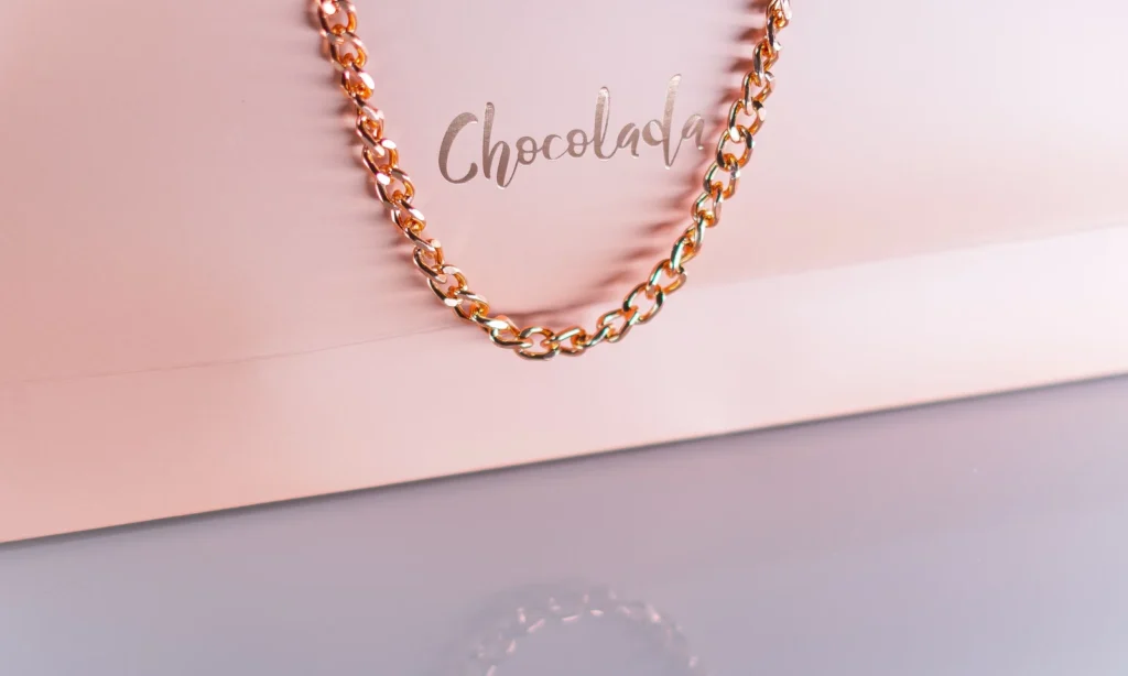 Buying Gift Bags in Bulk: Size, Paper, Handles, Printing and Carton Planning