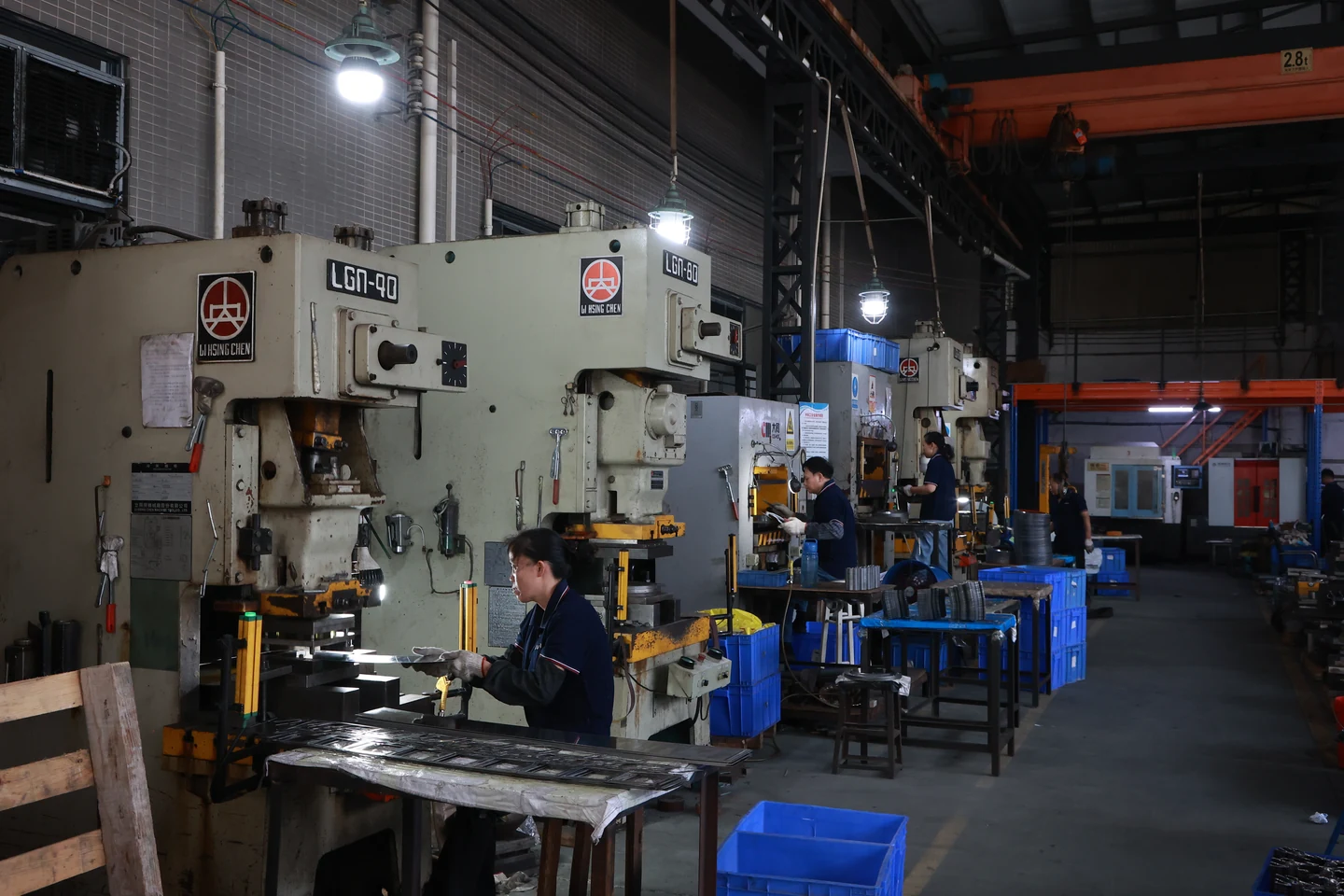 Metalworking equipment and an operator in the workshop