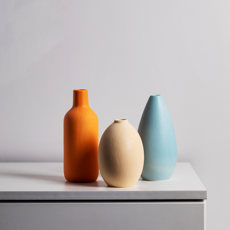 CCC12-25022 ceramic vase styled product view