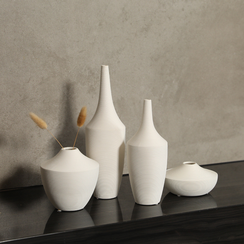 HP1621 ceramic vase styled product view